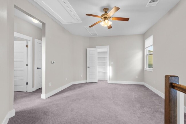 Building Photo - 1004 Banyon St