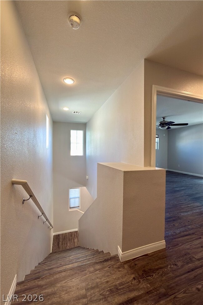 Building Photo - 9937 Baron Coast St