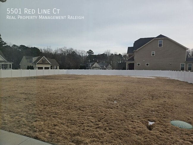 Building Photo - 5501 Red Line Ct