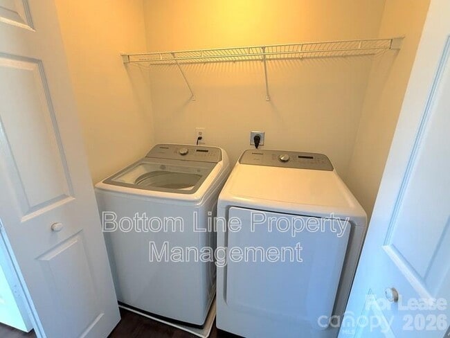 Building Photo - 8821 Cameron Spring Rd