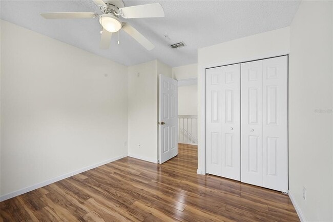 Building Photo - 6029 Lake Pointe Dr