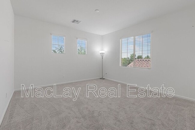 Building Photo - 3263 S Miller Dr