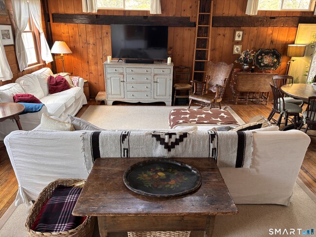 Building Photo - 16 Wilbur Rd