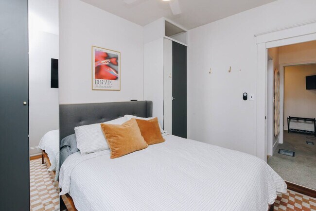 Building Photo - 3508 Tarpis Ave