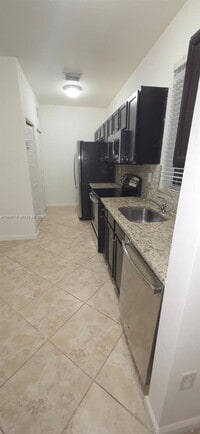 Building Photo - 9160 SW 171st Ct