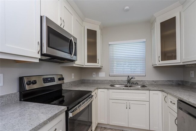 Building Photo - 2145 68th Ave S