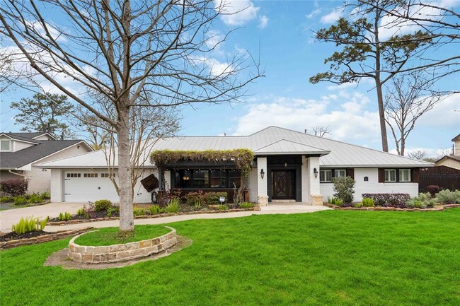 Primary Photo - 4031 Fernwood Dr