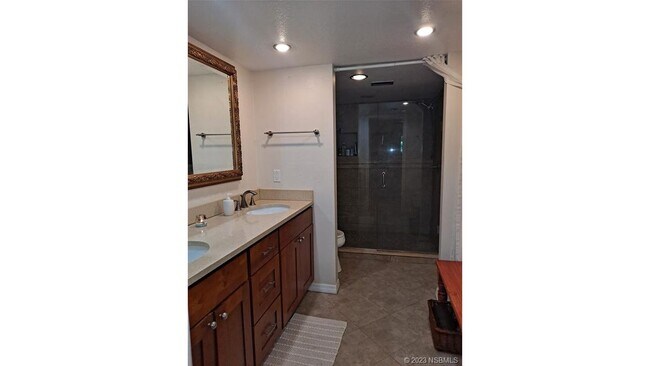 Building Photo - 4303 Gull Cove