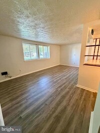 Building Photo - 8030 Abbey Ct