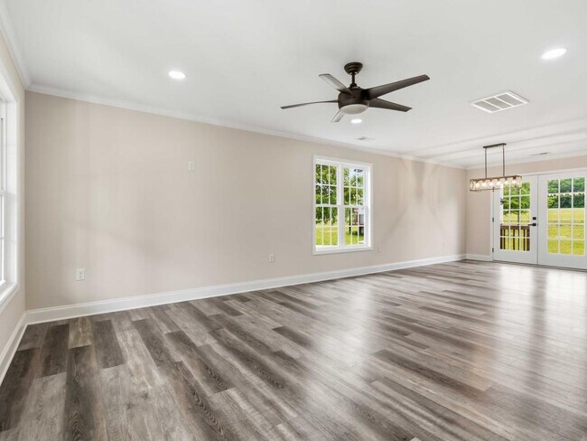 Building Photo - 307 Tribble St