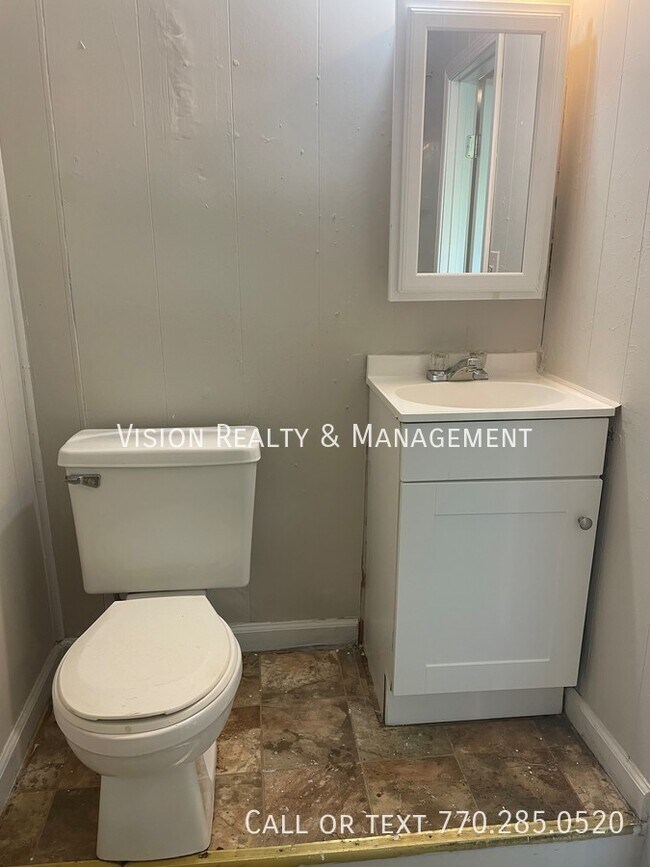 Building Photo - 474 Frashier Rd