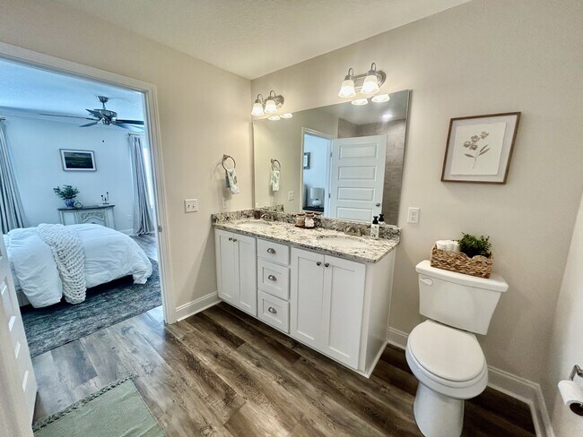 Building Photo - 301B Freight Train Trl