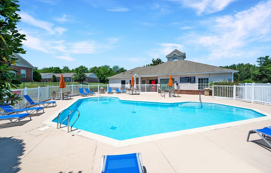 Building Photo - Willow Creek Apartments