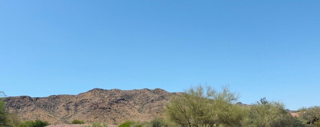 Building Photo - 1750 W Pearce Rd