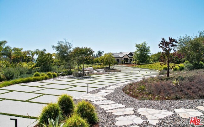 Building Photo - 5819 Filaree Heights Rd