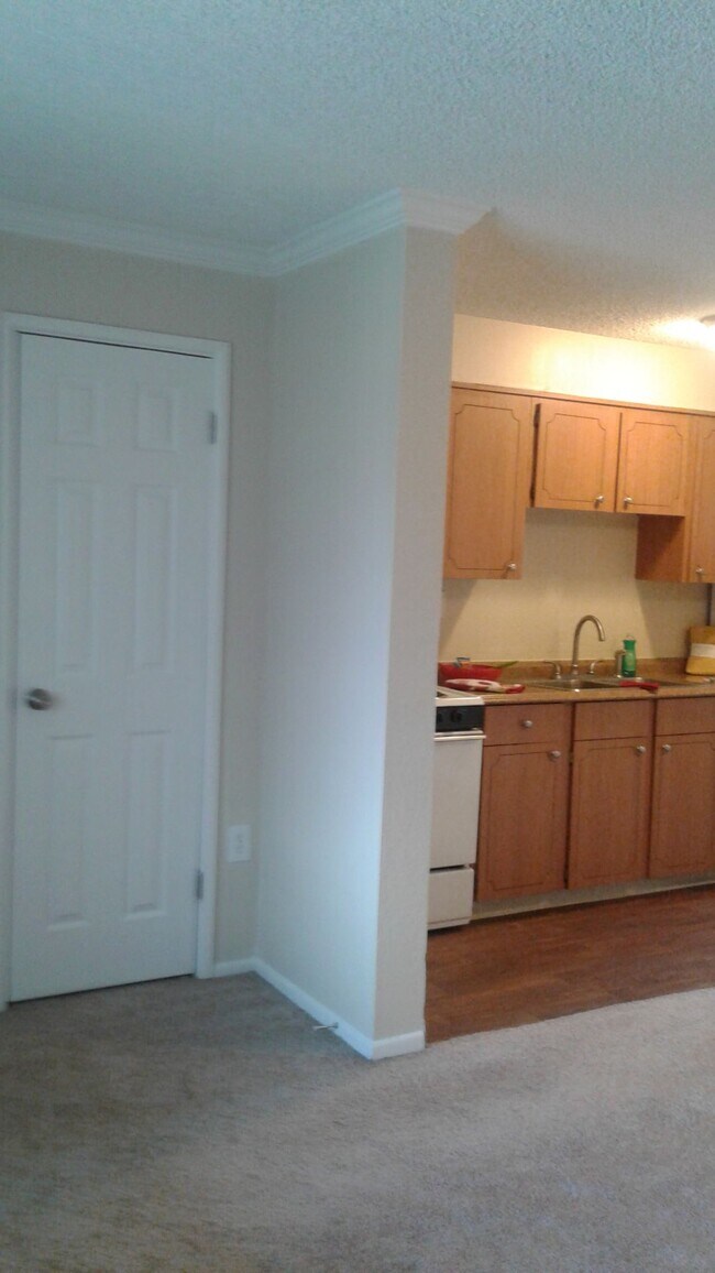 Floorplan - Swedish Plaza Apartments