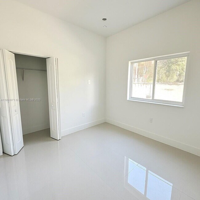 Building Photo - 1 NW 60th St