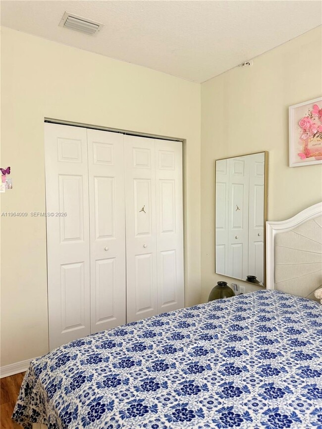 Building Photo - 14136 SW 51st Ln