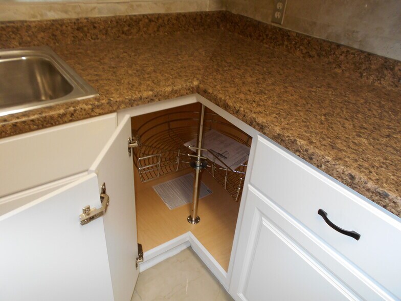 Building Photo - 12447 W Village Dr