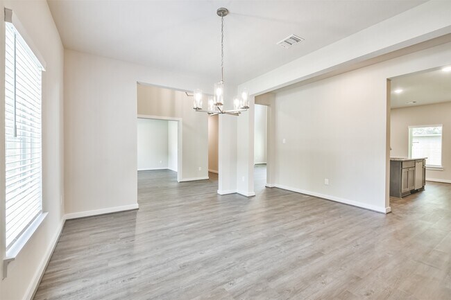 Building Photo - 118 Prairie Dawn Cir