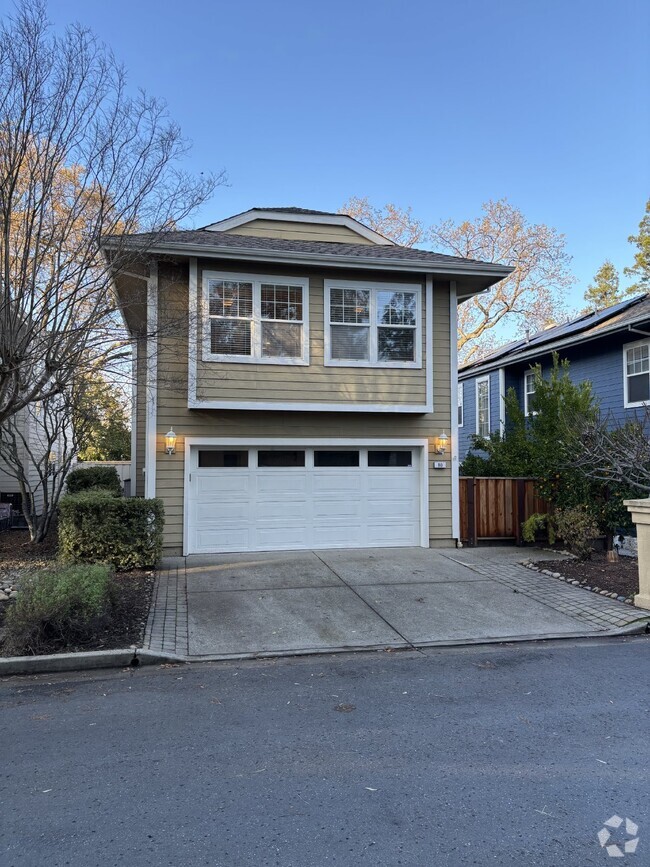 Building Photo - "Beautiful 3-Bed Home in Walnut Creek with...