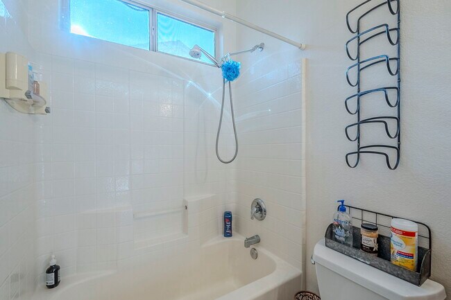 Building Photo - 4269 E Cassia Ln