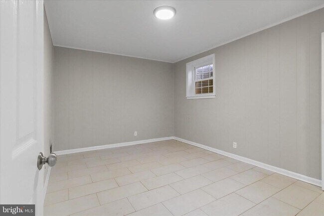 Building Photo - 10439 Courthouse Dr