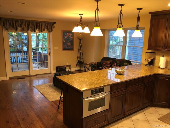 Building Photo - 40 Ellsworth Ave