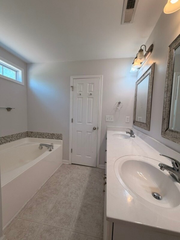 Building Photo - 925 Corison Loop