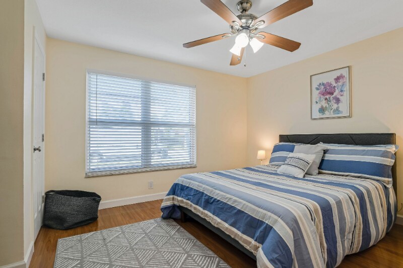 Building Photo - 244 Greymon Dr