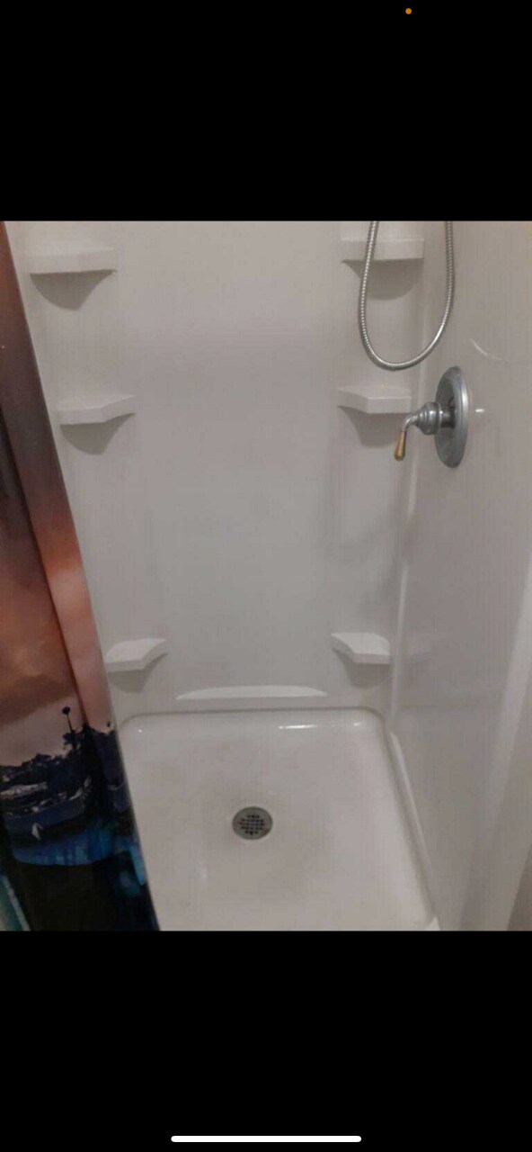 Building Photo - jon rickey