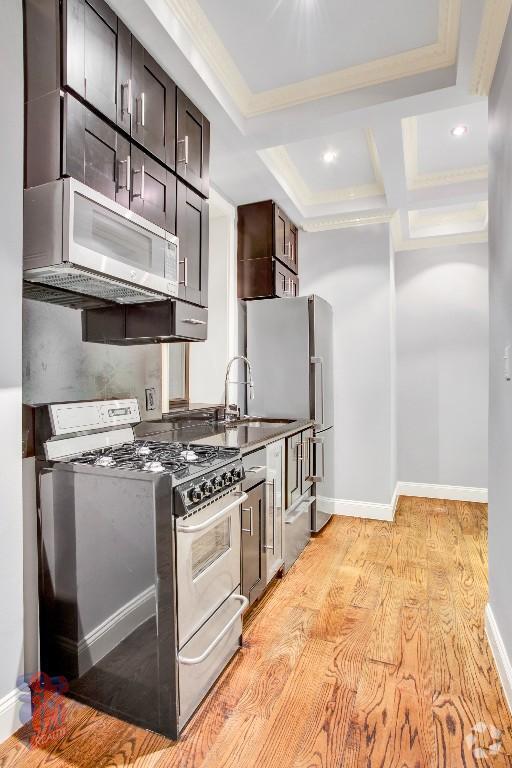 Building Photo - 3 W 103rd St