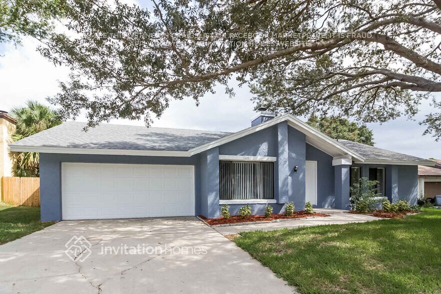 Primary Photo - 109 Morning Glory Dr