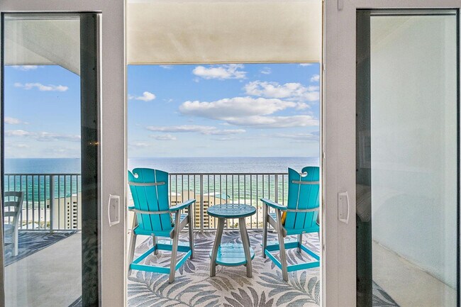 Building Photo - 9815 S Thomas Dr