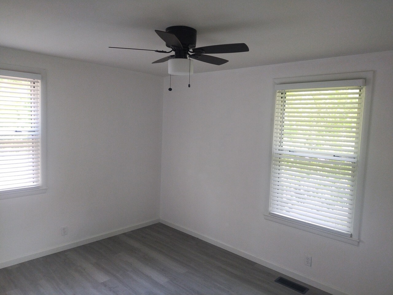 Bedroom - 244 Sterling Rd