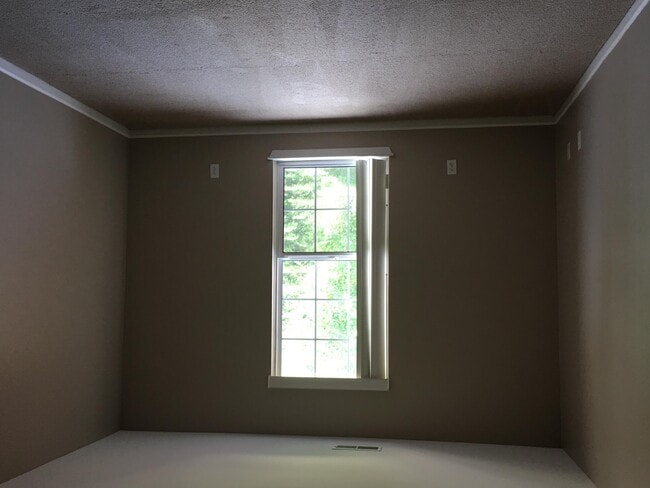 Building Photo - 20209 Chesapeake Cir