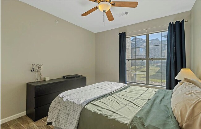 Building Photo - 7483 S Quail Cir