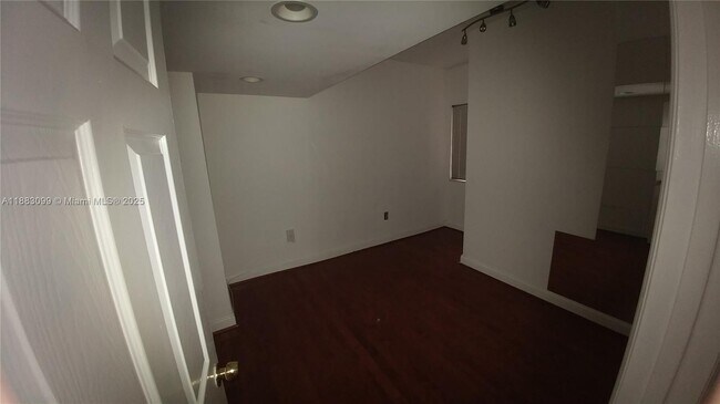Building Photo - 1341 Meridian Ave