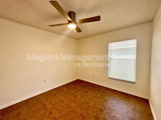 Building Photo - 2944 Summer Winds Cir