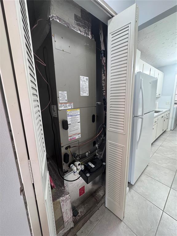 Building Photo - 100 El Camino Dr