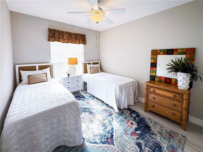 Building Photo - 9140 Southmont Cove