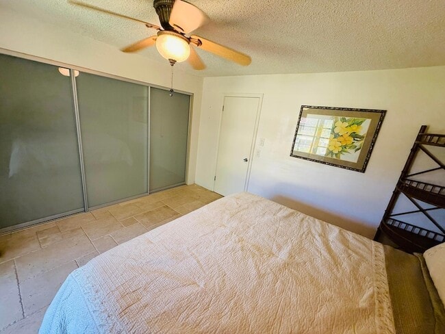 Building Photo - 159 Sussex H