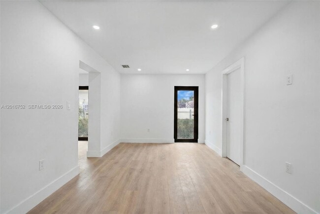 Building Photo - 4746 NW 10th Ave