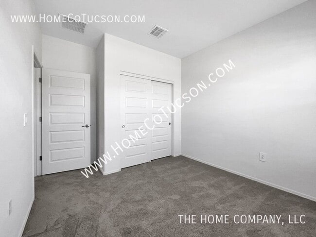 Building Photo - 7137 S Draper Rd