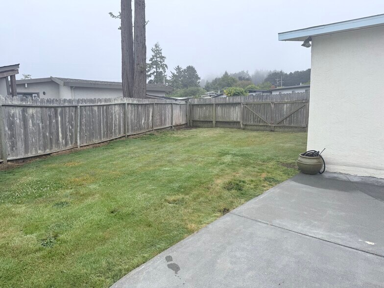 Fully Fenced backyard - 6237 Purdue Dr