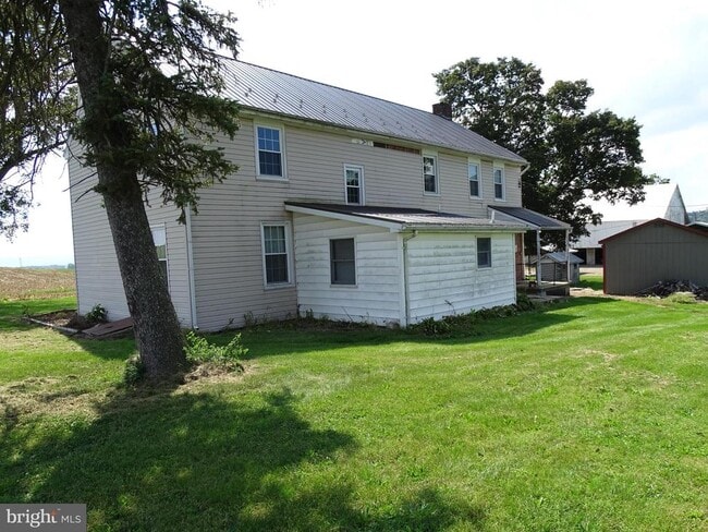 Building Photo - 1410 Gillan Dr