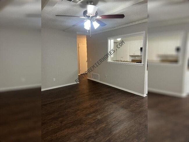Building Photo - 4909 Cinderella Dr