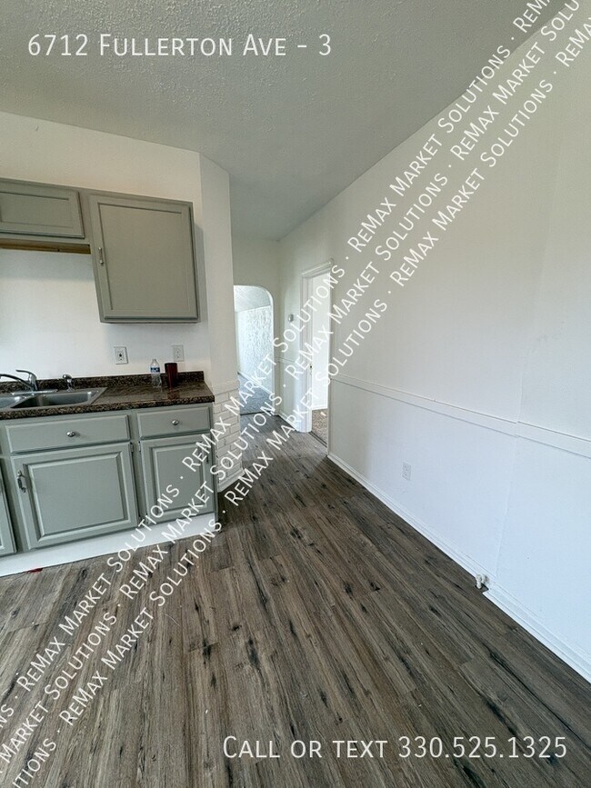 Building Photo - 6712 Fullerton Ave