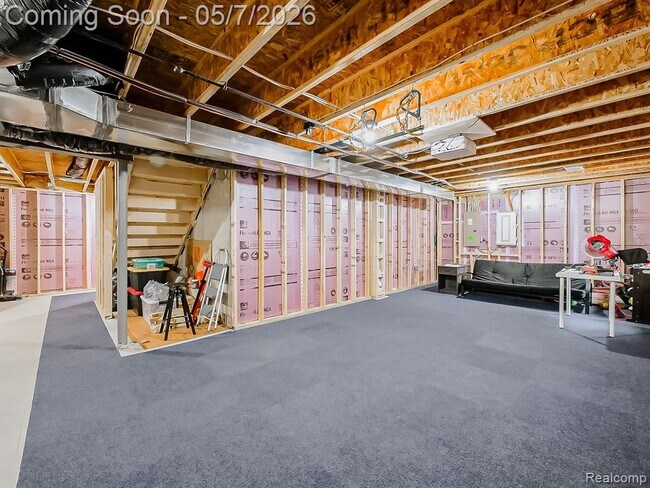 Building Photo - 8640 Quincy Dr