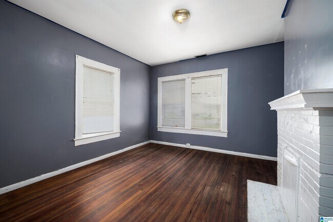 Building Photo - 2518 Ave J